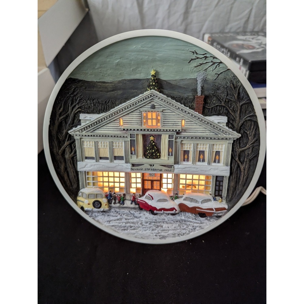 Norman Rockwell Main Street first plate THE STUDIO light up lighted lamp COA LE